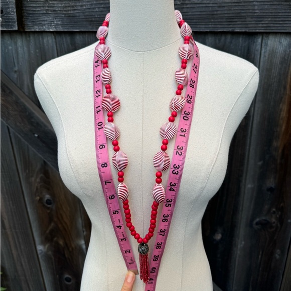 NWOT Shell and Wood Bead Tassel Necklace - Picture 6 of 7